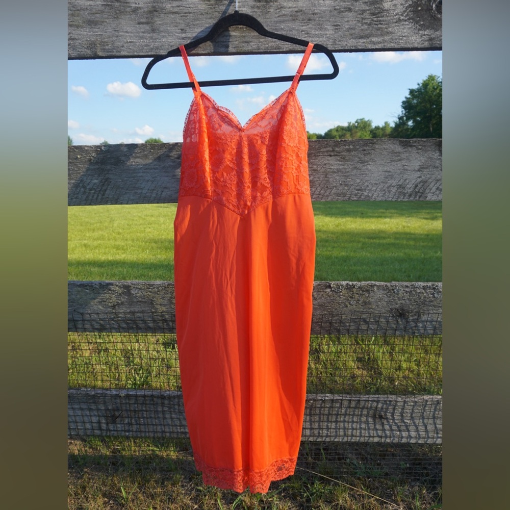 Vintage 1960s Coral Orange Lace Slip Small Brand Vanity Fair